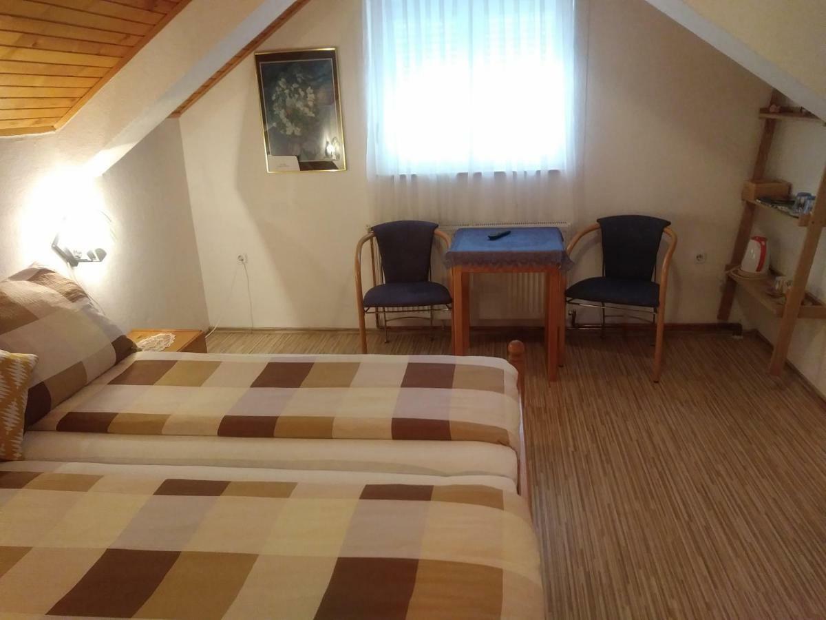 Rooms Josip Korenica Exterior photo